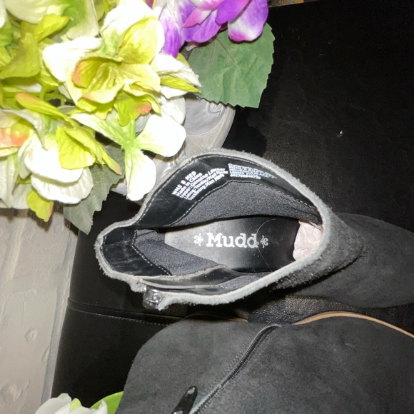 MUDD Black Suede Leather Ankle Boots w/ Fringe - Picture 9 of 12